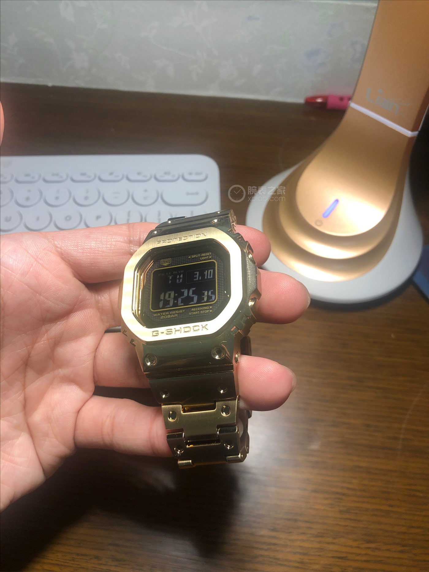 卡西歐G-SHOCK系列GMW-B5000GD-9