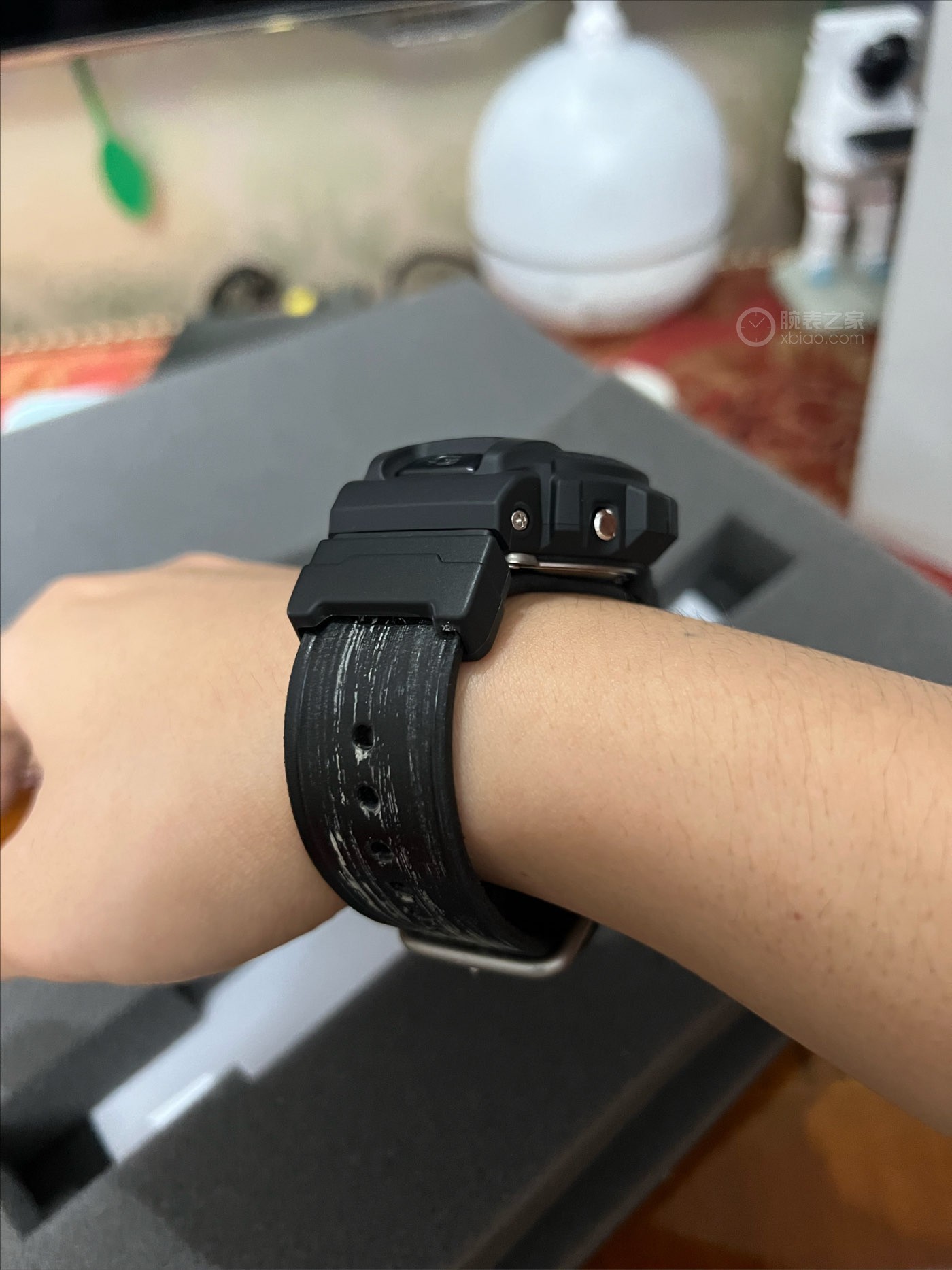 卡西欧G-SHOCK系列DW-6900BBA-1