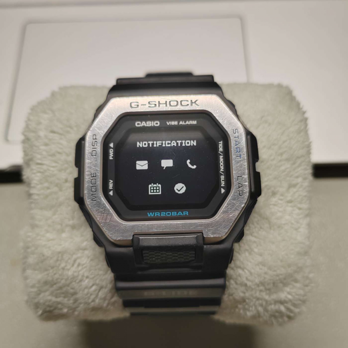 卡西欧G-SHOCK系列GBX-100-1PR