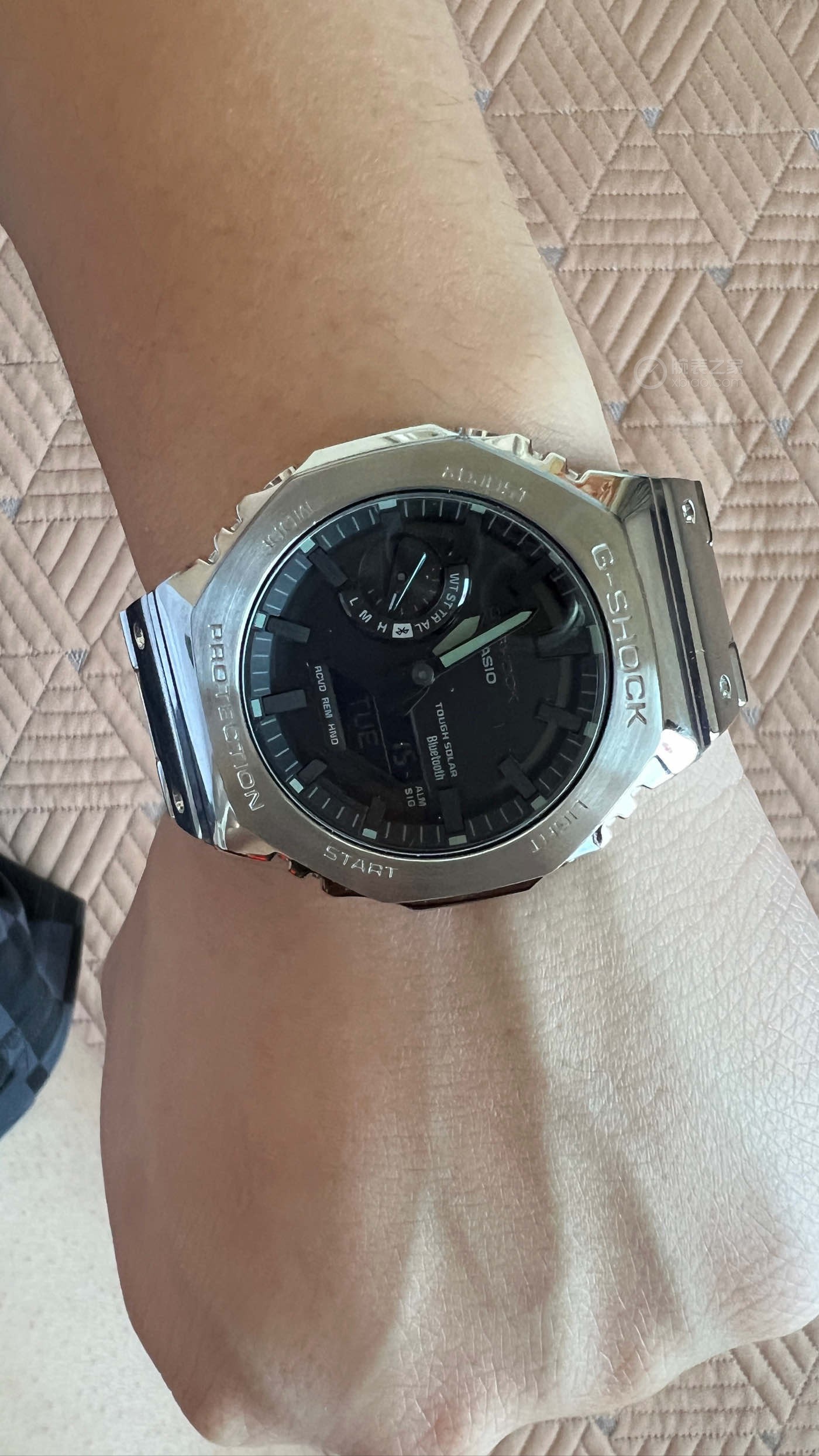 卡西欧G-SHOCK系列GM-B2100D-1APRT