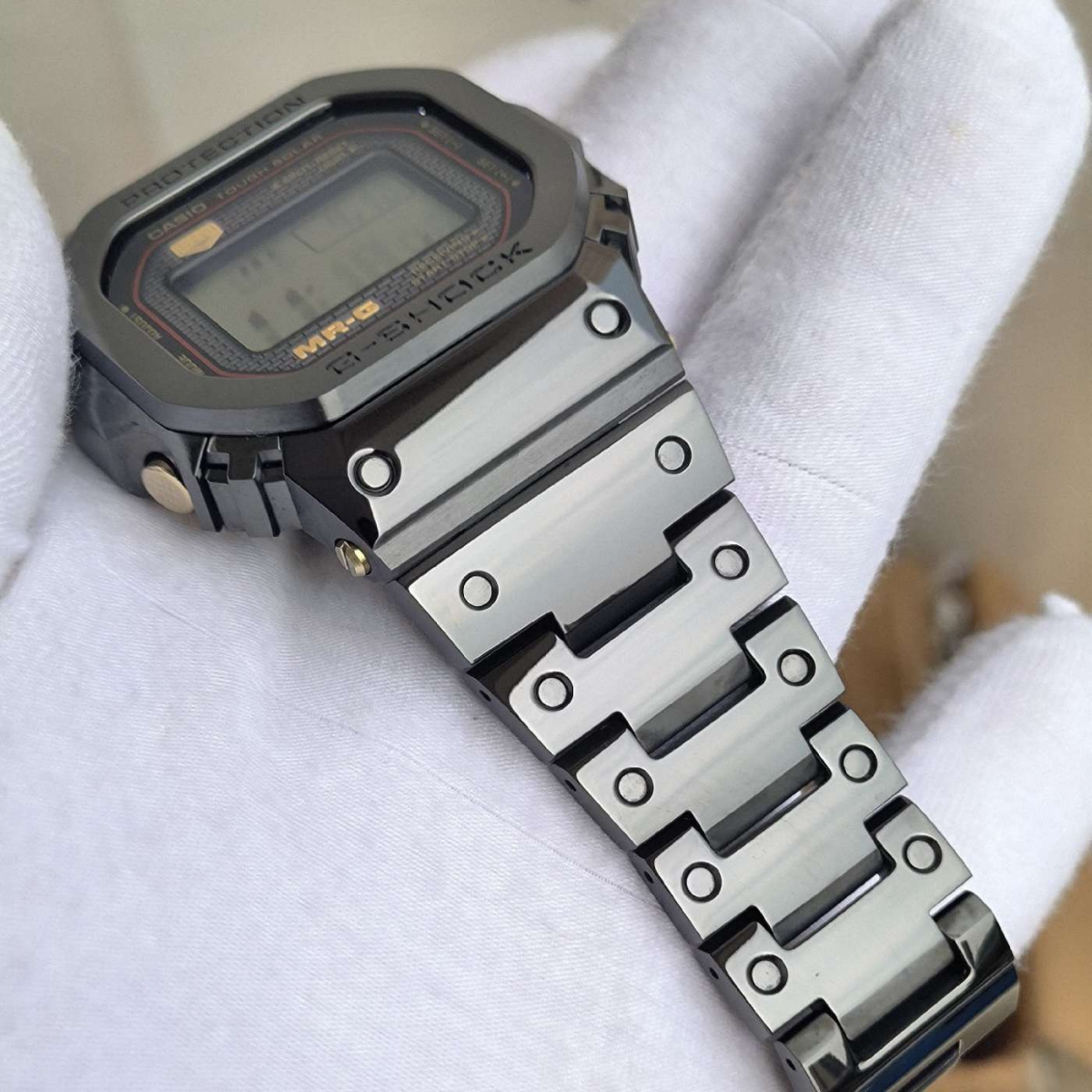 卡西欧G-SHOCK系列MRG-B5000B-1