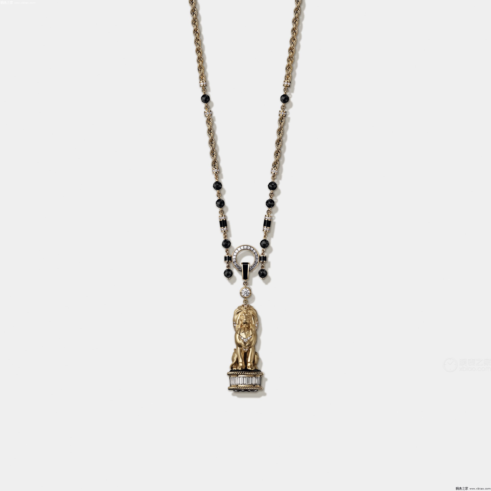 香奈儿高级制表系列SEATED LION LONG NECKLACE