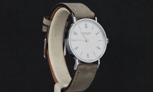 NOMOS新品