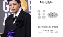 戴比尔斯DE BEERS AURA系列DE BEERS AURA系列三钻垂坠式钻石耳环