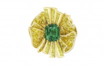 迪奥ARCHI DIORARCHI DIOR “ENVOL DRAPÉ ÉMERAUDE”戒指(ARCHIDIOR“ENVOLDRAPÉÉMERAUDE”戒指ARCHIDIOR“ENVOLDRAPÉÉMERAUDE”戒指)戒指