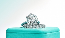 蒂芙尼订婚钻戒铂金铺镶钻石戒圈六爪镶嵌订婚钻戒