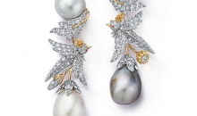 蒂芙尼史隆伯杰系列18K黄金及铂金镶嵌纽扣形天然野生珍珠，钻石及红宝石耳环