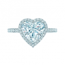蒂芙尼订婚钻戒铂金镶钻戒圈，珠链式边镶钻石环绕心形主钻订婚钻戒