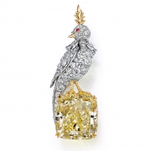 蒂芙尼史隆伯杰系列鉑金及18K黃金鑲嵌一顆重逾20克拉濃彩黃鉆，粉色藍寶石及鉆石“石上鳥”胸針
