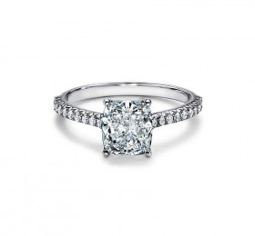 蒂芙尼 铂金铺镶钻石戒圈镶嵌枕形切割钻石订婚钻戒 戒指
