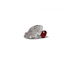 蒂芙尼 铂金镶嵌未经优化处理红宝石及钻石戒指 戒指