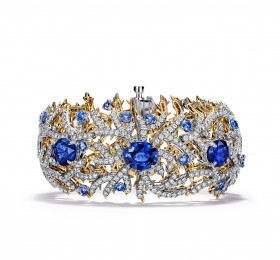 蒂芙尼BLUE BOOK高级珠宝2023 BLUE BOOK铂金及18K黄金镶嵌总重逾12克拉的未经优化处理蓝宝石，蓝宝石及钻石手镯官方图