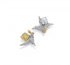 蒂芙尼史隆伯杰系列铂金及18K黄金镶嵌重逾5克拉钻石，重逾6克拉浓彩黄钻，粉色蓝宝石及钻石“石上鸟”耳环耳饰