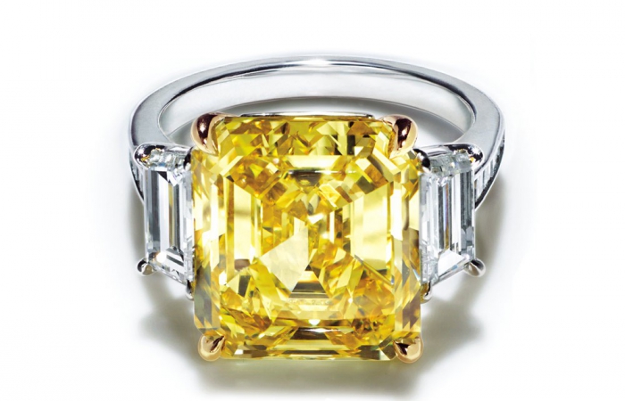 蒂芙尼BLUE BOOK高级珠宝铂金和18k金镶嵌艳彩黄钻及钻石戒指