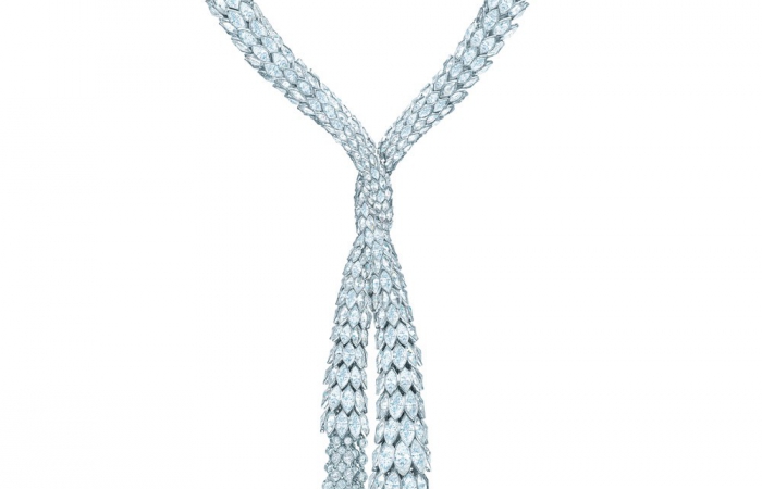 蒂芙尼BLUE BOOK高级珠宝玫瑰形切割钻石和榄尖形切割钻石项链
