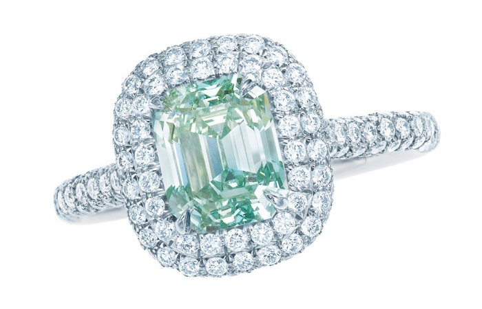 蒂芙尼BLUE BOOK高級珠寶祖母綠形切割濃彩綠鉆