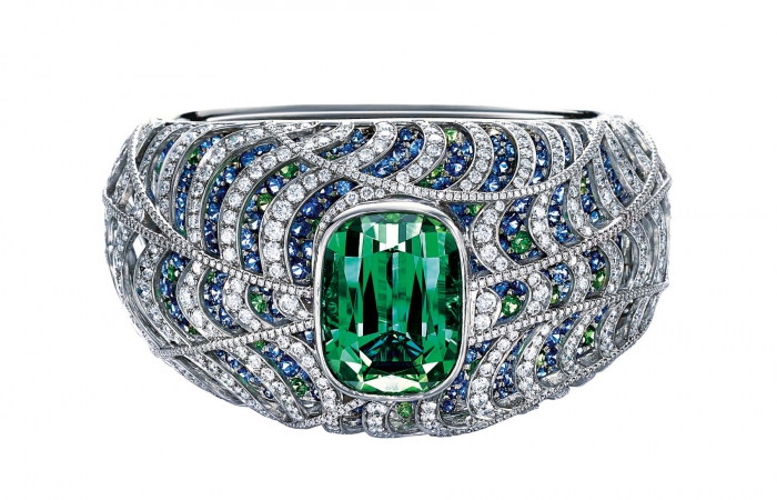 蒂芙尼MASTERPIECES PRISM系列铂金镶嵌绿色碧玺、沙弗莱石、蓝宝石和钻石手镯