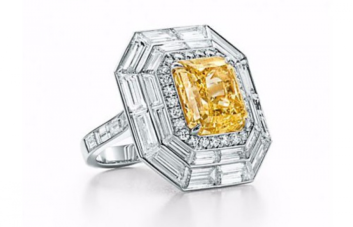 蒂芙尼铂金镶黄钻和白钻戒指