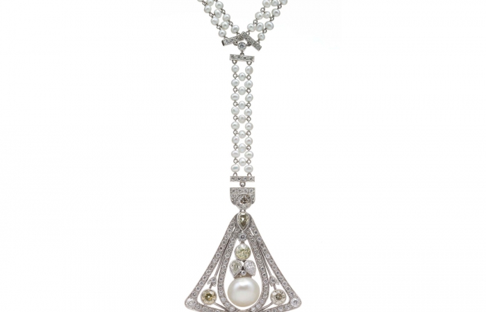 蒂芙尼古董珍藏铂金镶嵌小颗珍珠、钻石及彩色钻石项链