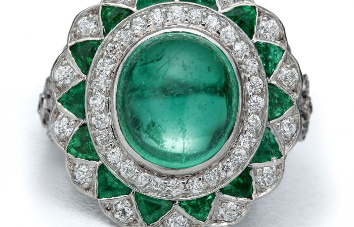 蒂芙尼古董珍藏铂金镶嵌祖母绿及钻石戒指
