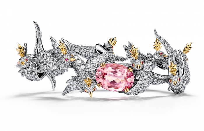 蒂芙尼SCHLUMBERGER™高级珠宝18K黄金及铂金镶嵌摩根石，钻石及粉色蓝宝石“石上鸟”手镯