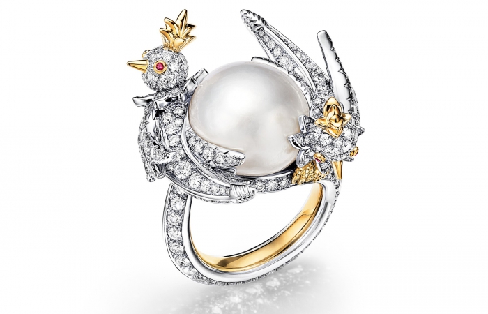 蒂芙尼史隆伯杰系列铂金及黄金镶嵌白色纽扣形天然野生珍珠，钻石及红宝石戒指