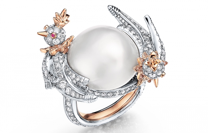 蒂芙尼史隆伯杰系列18K玫瑰金及铂金镶嵌白色纽扣形天然野生珍珠，彩粉钻，钻石及红宝石戒指