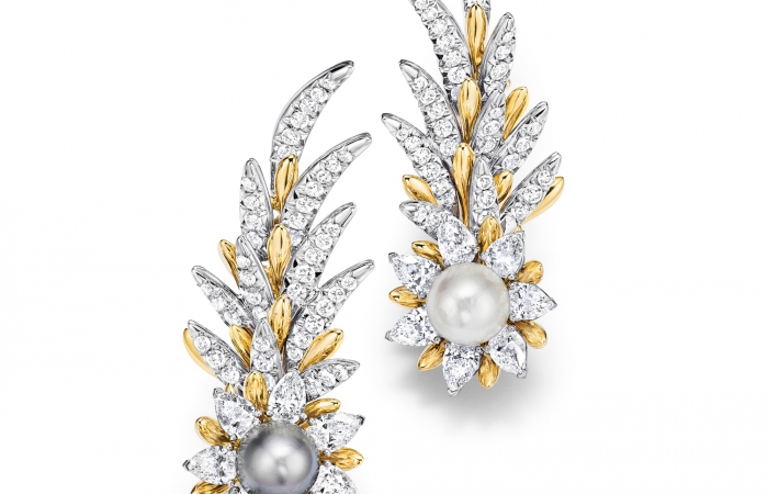 蒂芙尼史隆伯杰系列18K黃金及鉑金鑲嵌淡奶油色紐扣形、灰色紐扣形天然野生珍珠及鉆石羽翼耳環