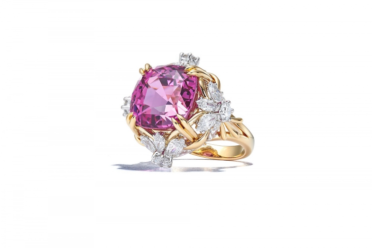 蒂芙尼史隆伯杰系列铂金及黄金镶嵌粉色尖晶石钻石戒指