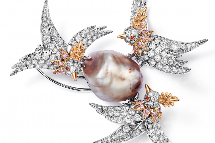 蒂芙尼史隆伯杰系列18K玫瑰金及铂金镶嵌浅橙棕色与白色巴洛克天然野生珍珠，彩粉钻，钻石及红宝石胸针