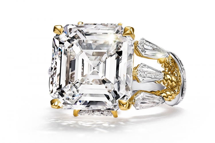 蒂芙尼BLUE BOOK高级珠宝18K黄金及铂金镶嵌一颗重逾16克拉的钻石戒指