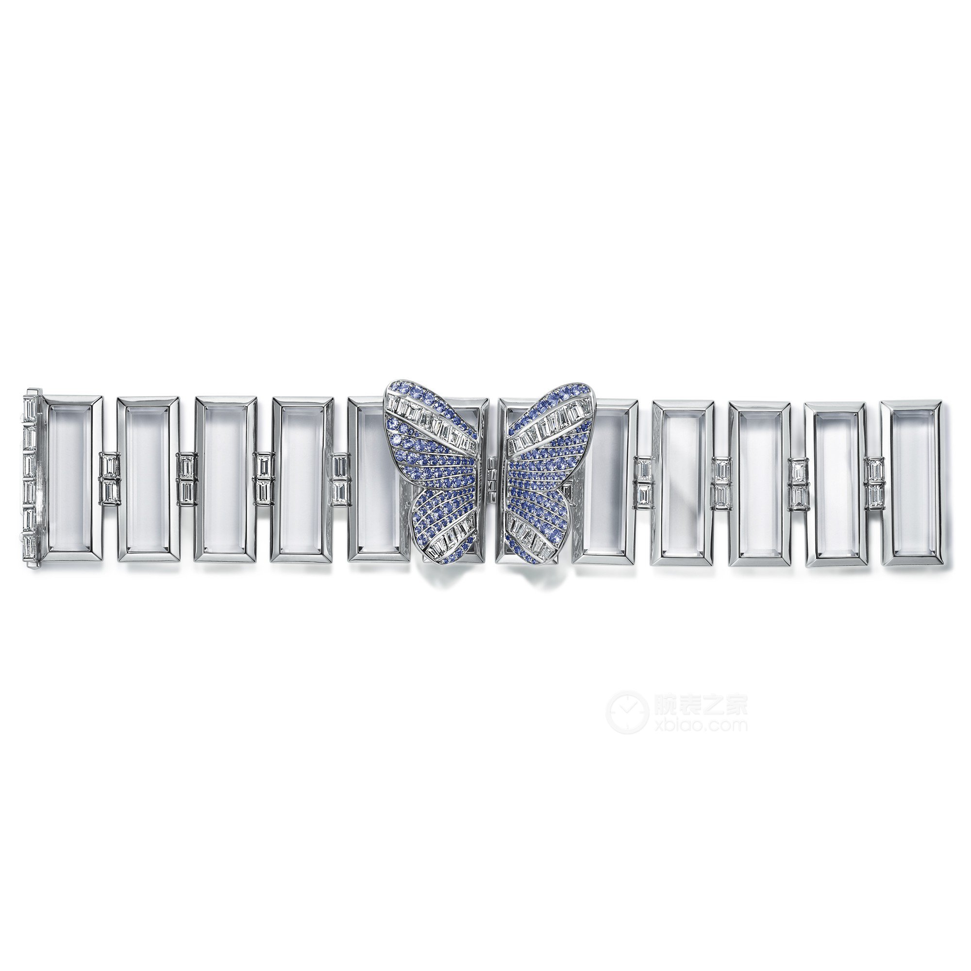 蒂芙尼BLUE BOOK高级珠宝铂金镶嵌矩形阶梯式切割水晶、圆形蓝宝石及狭长形钻石蝴蝶造型手镯手镯