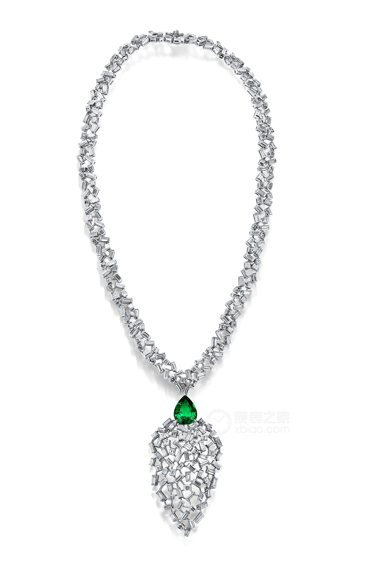 蒂芙尼BLUE BOOK高级珠宝铂金镶嵌一颗未经优化处理祖母绿及钻石吊坠吊坠