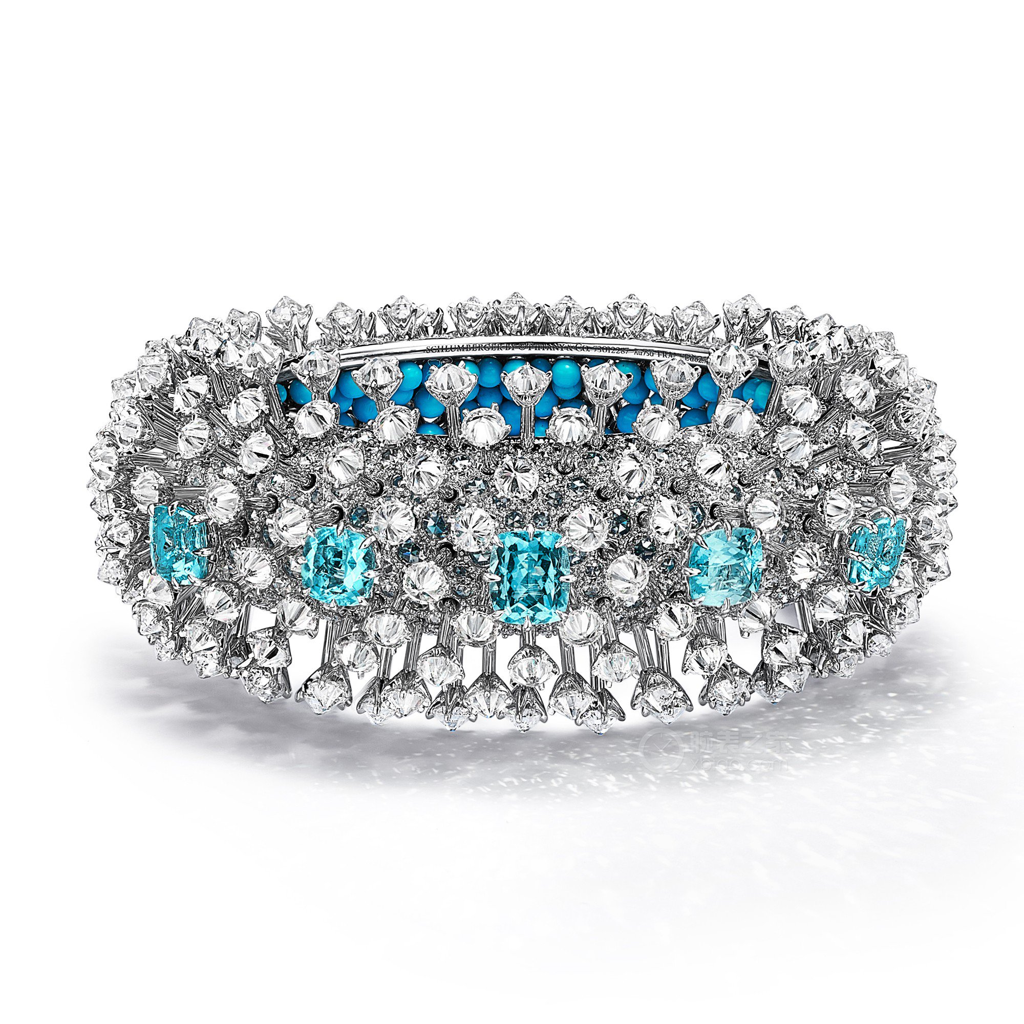 蒂芙尼BLUE BOOK高级珠宝18K白金镶嵌总重逾9克拉的蓝色铜锂碧玺，绿松石及钻石手镯手镯