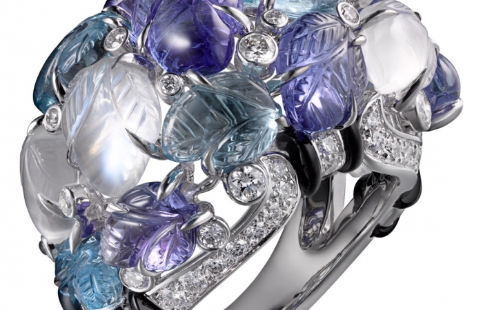 卡地亚珍贵雕刻宝石珠宝镌刻宝石戒指