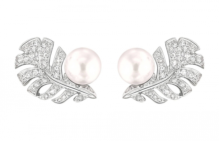 Plume de CHANEL earrings - J10816