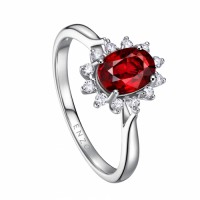 ENZO經典系列戴安娜系列18K白金戴安娜紅寶石鉆石戒指