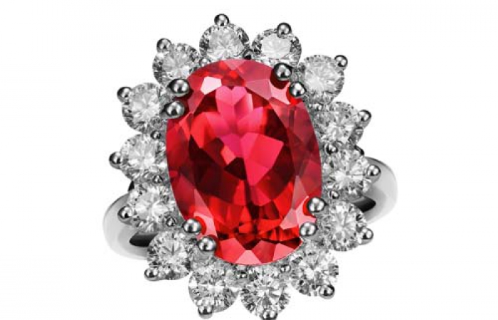 ENZO经典系列戴安娜系列18K白金戴安娜红碧玺钻石戒指