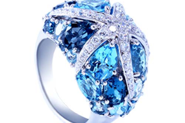 ENZO钻石系列MOMENT 纪念系列18K白金镶托帕石及钻石戒指