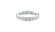 海瑞温斯顿柱镶式圆形明亮式切工钻石和长形切工钻石戒环
