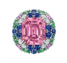 海瑞温斯顿Winston Candy高级珠宝系列紫色尖晶石钻石戒指官方图