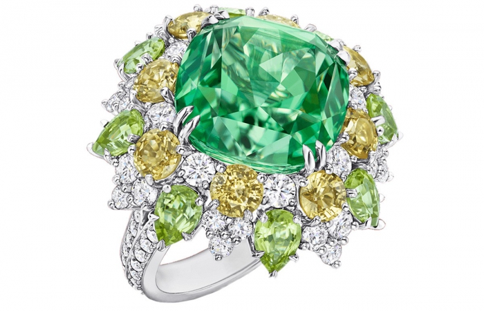 海瑞温斯顿Winston Candy高级珠宝系列绿色珍罕碧玺配黄色蓝宝石、 橄榄石和钻石戒指