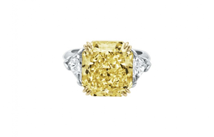 海瑞温斯顿CLASSIC WINSTON系列Classic Winston系列雷德恩切工黄色彩钻戒指