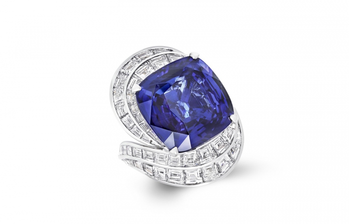 格拉夫蓝宝石和钻石戒指