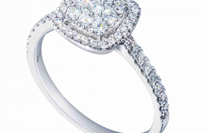 谢瑞麟nova 18k白色黄金配镶白色钻石戒指