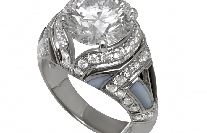 宝格丽DIVAS' DREAM DIVAS’DREAM高级珠宝系列铂金镶珍珠母贝、钻石戒指