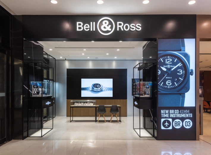 柏莱士武汉武商MALL专卖店外景