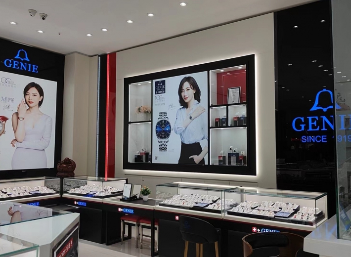 孝义爵尼表零售店（华美新天地店）橱窗柜台