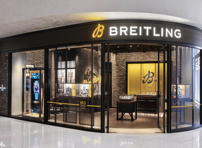 百年灵重庆万象城精品店外景